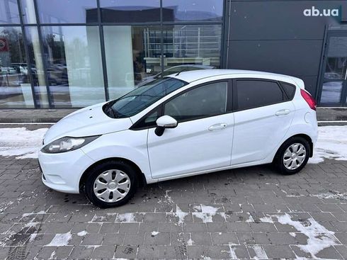 Ford Fiesta 2011 - фото 6