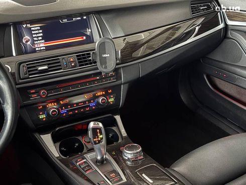 BMW 5 серия 2016 белый - фото 15