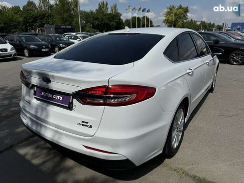 Ford Fusion 2019 - фото 8