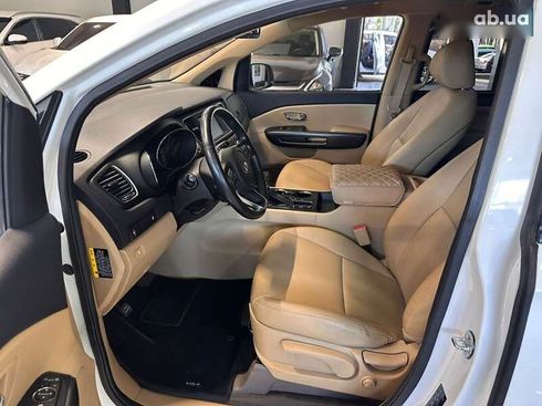 Kia Carnival 2020 - фото 18