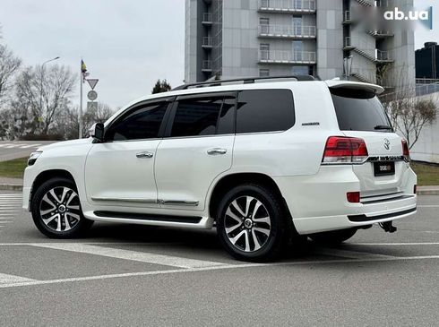 Toyota Land Cruiser 2019 - фото 7