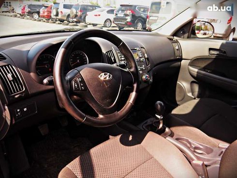 Hyundai i30 2011 - фото 6