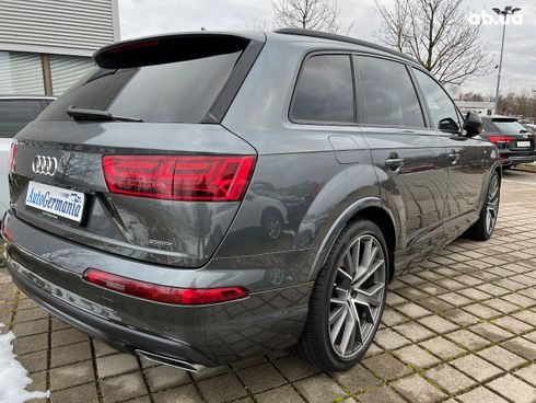 Audi Q7 2018 - фото 35