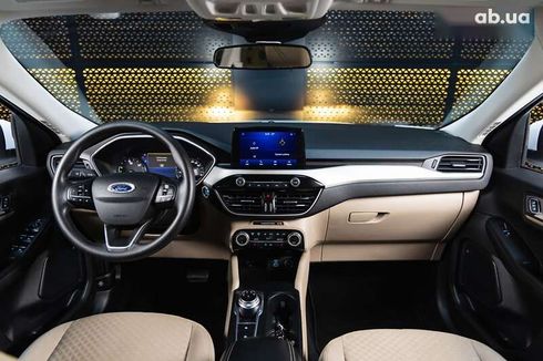 Ford Escape 2021 - фото 18