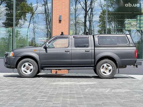 Nissan NP300 2011 - фото 7
