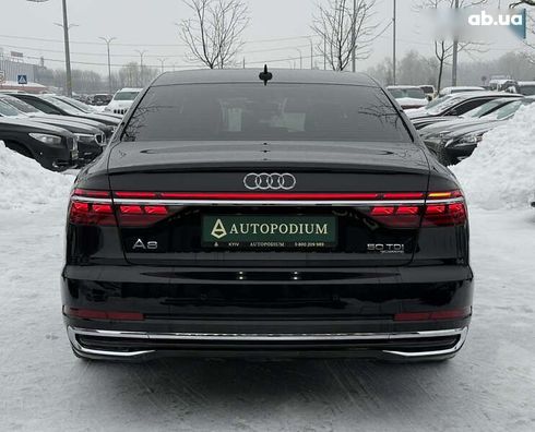 Audi A8 2022 - фото 8