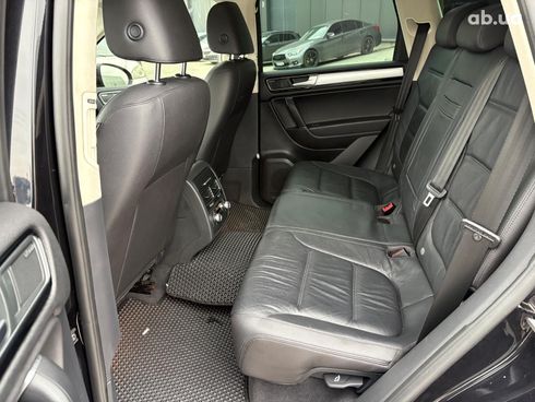 Volkswagen Touareg 2015 черный - фото 47