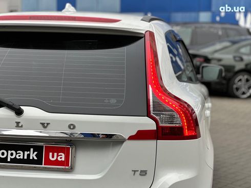 Volvo XC60 2015 белый - фото 9