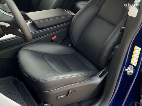Tesla Model Y 2024 - фото 13