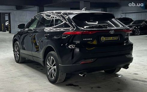 Toyota Venza 2021 - фото 4