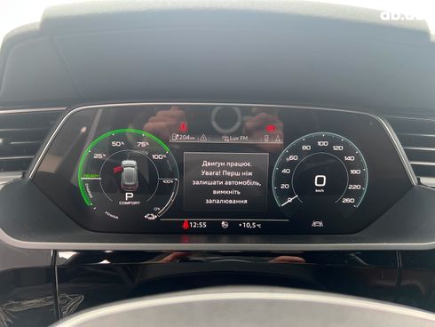 Audi E-Tron 2019 серый - фото 48