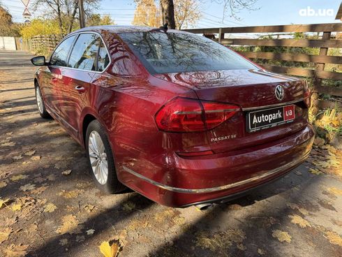 Volkswagen Passat 2016 красный - фото 7