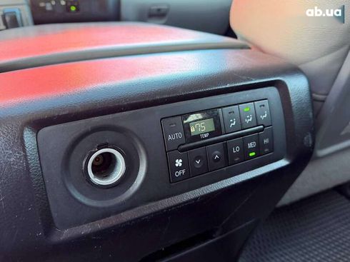 Toyota Sequoia 2014 - фото 15