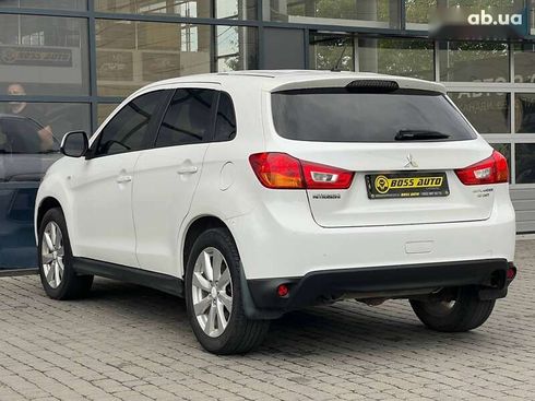 Mitsubishi Outlander 2013 - фото 5