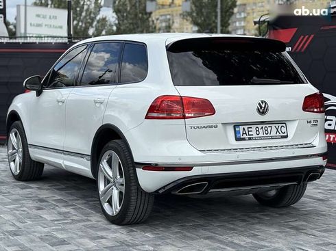 Volkswagen Touareg 2015 - фото 11
