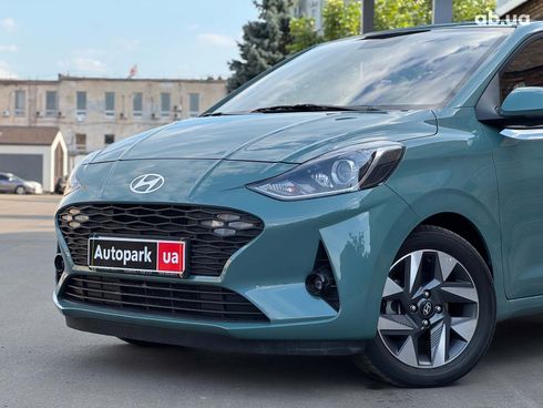Hyundai i10 2024 зеленый - фото 2