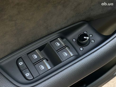 Audi Q8 2021 синий - фото 33