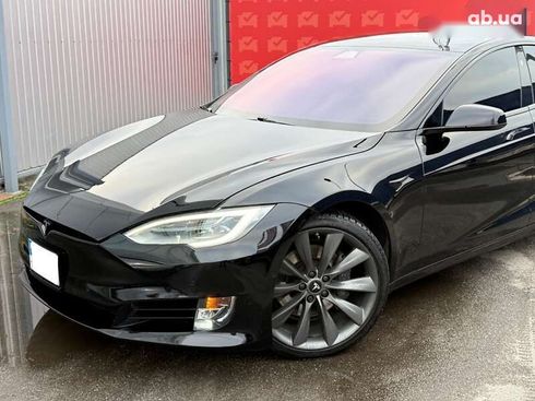 Tesla Model S 2019 - фото 17
