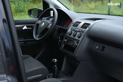 Volkswagen Touran 2009 - фото 29