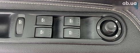 Renault Espace 2014 - фото 13