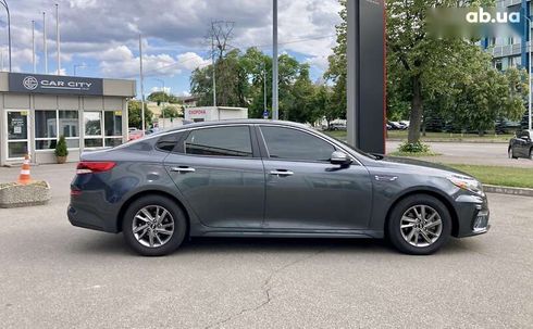 Kia Optima 2019 - фото 8