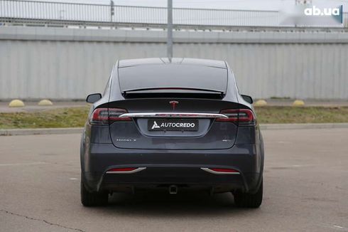 Tesla Model X 2018 - фото 6