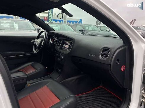 Dodge Charger 2019 - фото 23