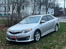 Купити Toyota бу в Києві - купити на Автобазарі