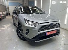 Продаж вживаних Toyota RAV4 2020 року - купити на Автобазарі