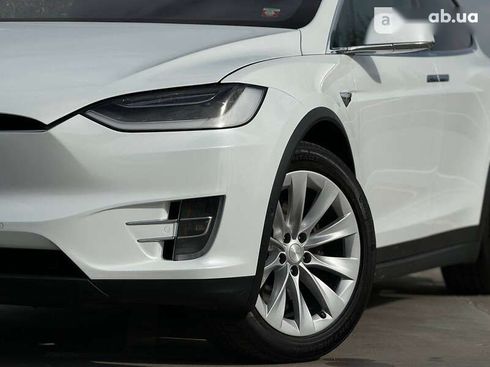 Tesla Model X 2017 - фото 12