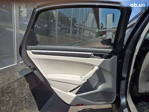 Volkswagen Passat 2016 - фото 27