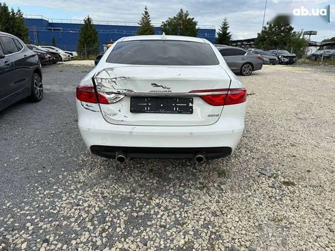 Jaguar XF 2017 - фото 7