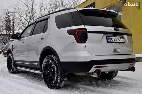 Ford Explorer 2016 - фото 12