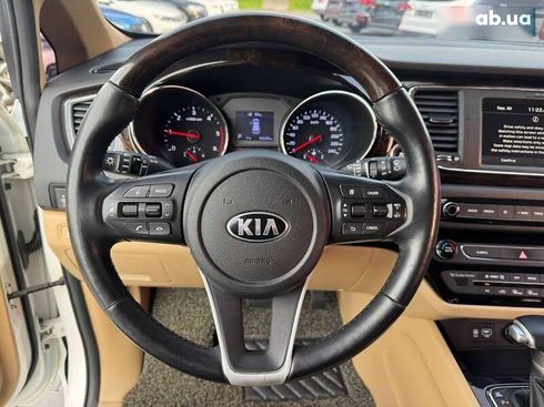 Kia Carnival 2019 - фото 12