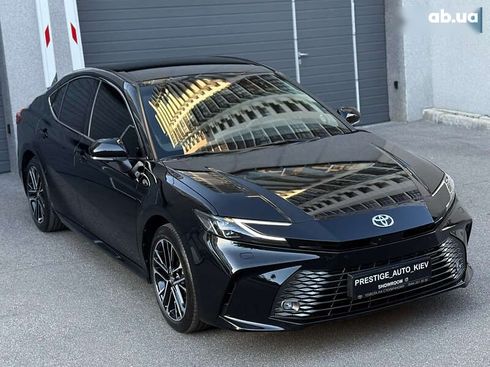 Toyota Camry 2024 - фото 11