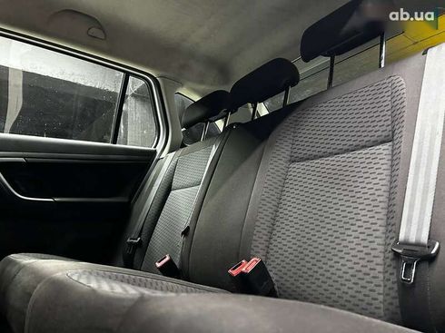 Skoda Fabia 2010 - фото 15