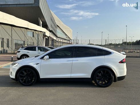 Tesla Model X 2019 - фото 9