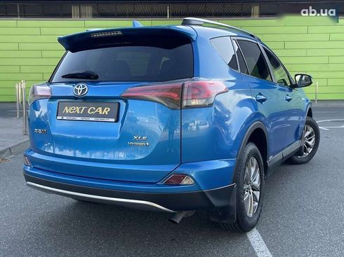 Toyota RAV4 2017 - фото 5