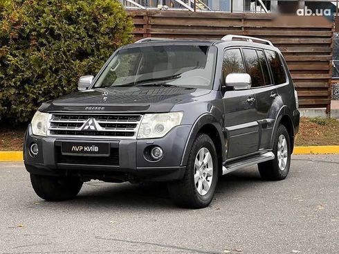 Mitsubishi Pajero Wagon 2009 - фото 2