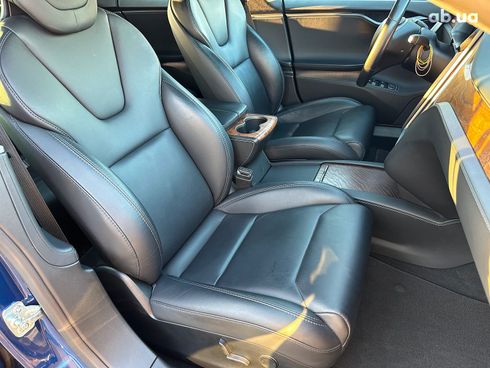 Tesla Model S 2019 синий - фото 23