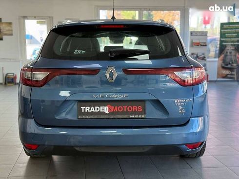 Renault Megane 2018 - фото 11