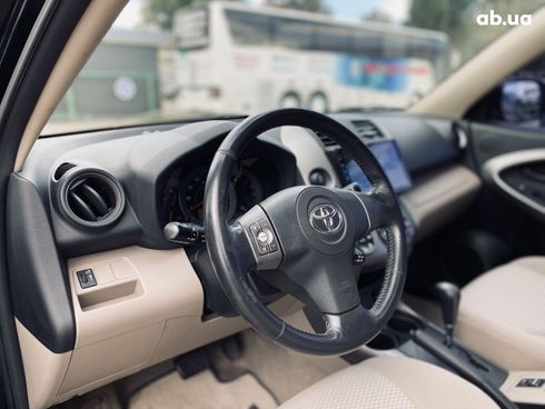 Toyota RAV4 2007 черный - фото 12