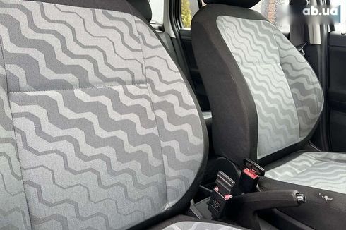 Skoda Fabia 2009 - фото 25