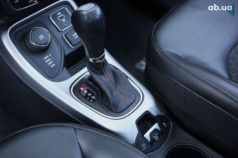 Jeep Compass 2017 - фото 22