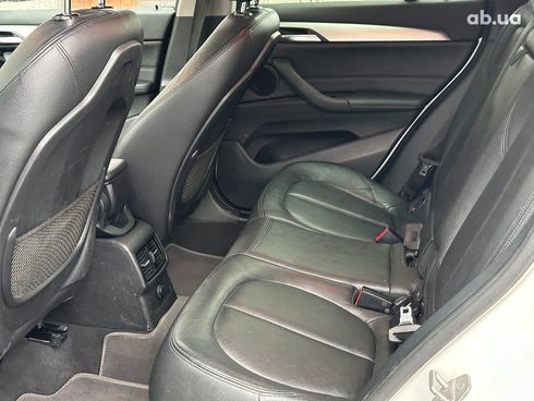 BMW X1 2016 белый - фото 12