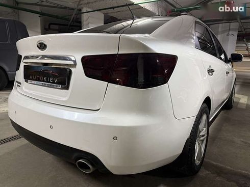 Kia Cerato 2011 - фото 9