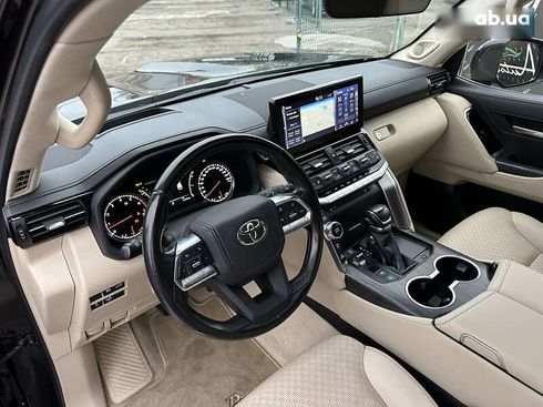 Toyota Land Cruiser 2021 - фото 12