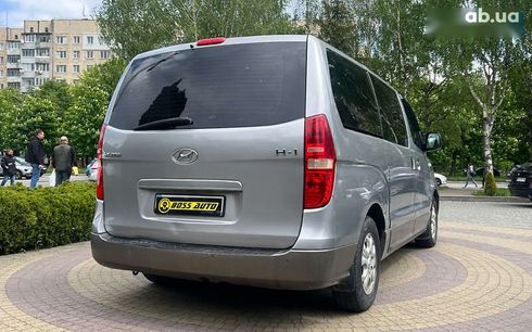 Hyundai H-1 2012 - фото 7
