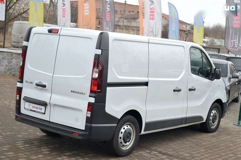 Renault Trafic 2021 - фото 14