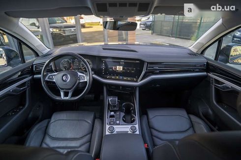 Volkswagen Touareg 2019 - фото 19